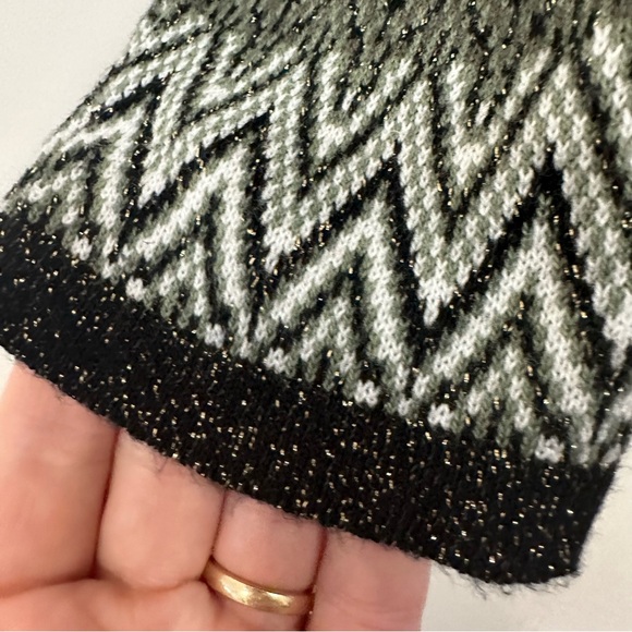 Danish brand Skovhuus sweater size large fair isle striped gold accents knit - Picture 6 of 11